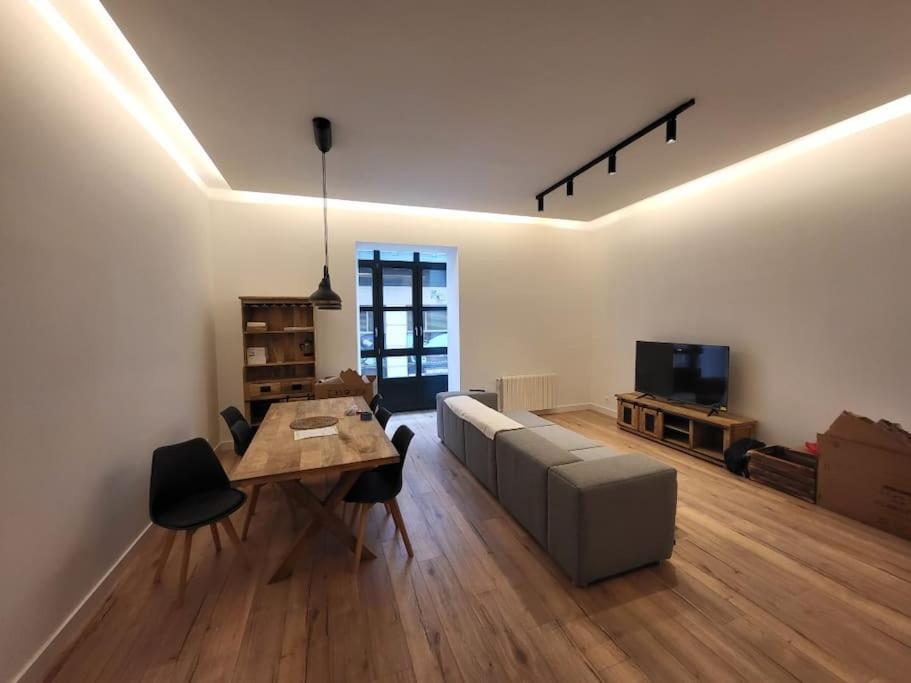 Moderno Apartamento Centrico Para 8 Personas Lejlighed Bilbao Eksteriør billede